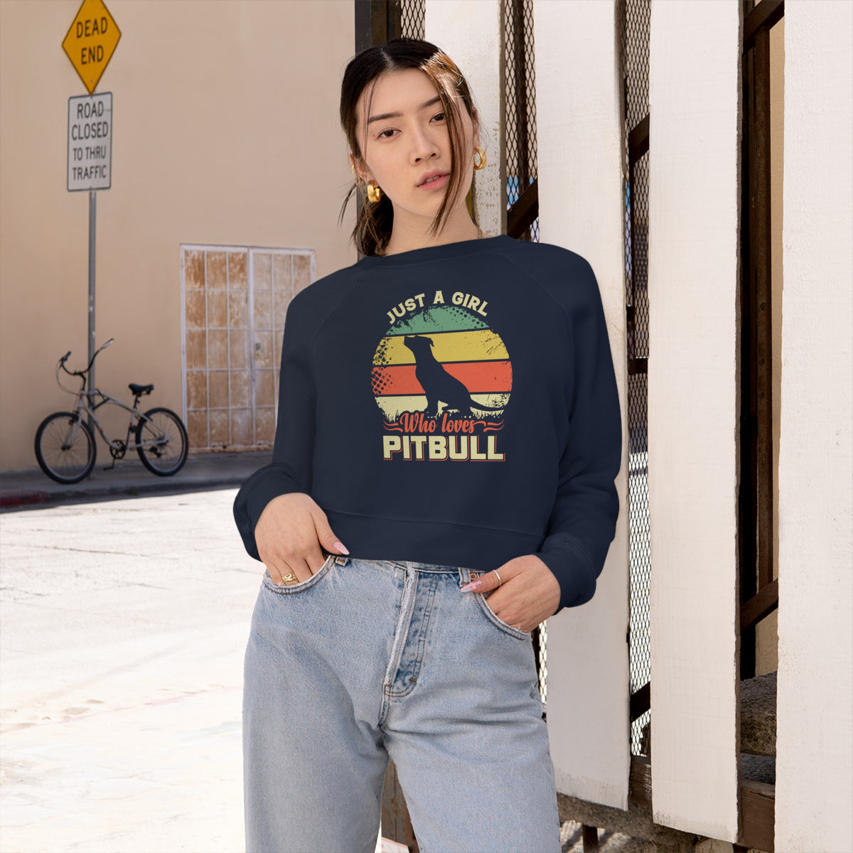Just A Girl Who Loves Pitbull Women's Cropped Pullover